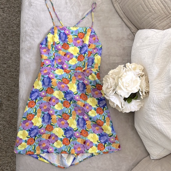 ZARA- Backless floral romper mini ( skort / dress ) - Picture 4 of 9